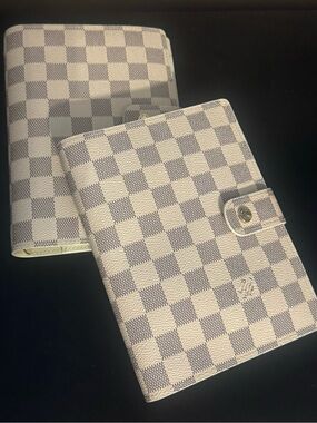 Luxury Designer Inspired  Checkered/ white grid 25-28 Calendar Medium
